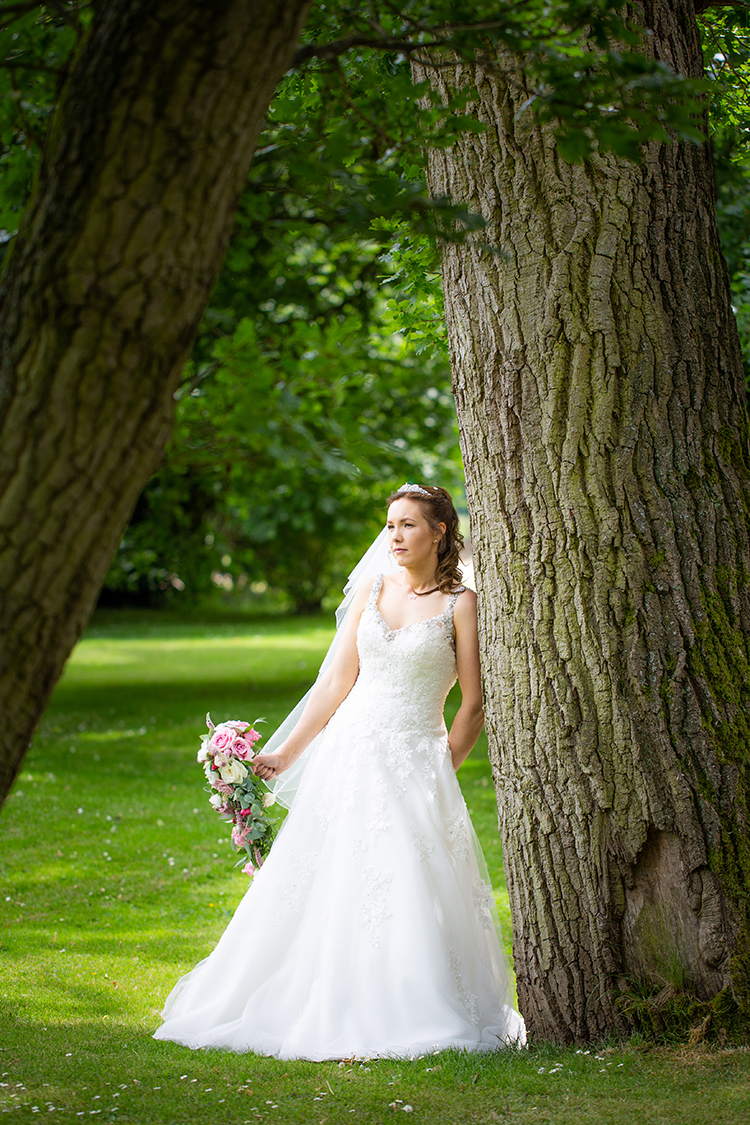 Wedding photography at Ardencote Manor.